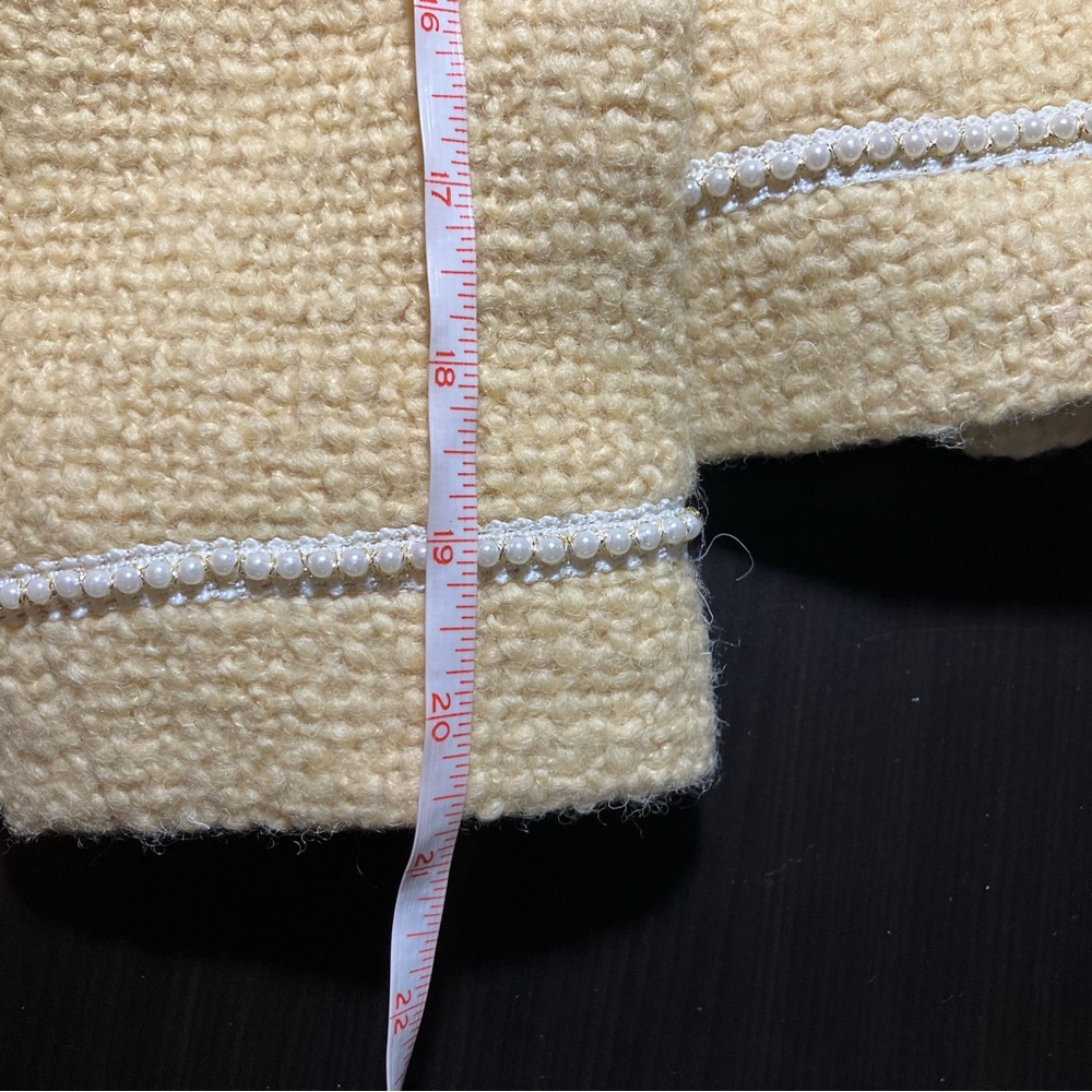 NWOT Wool tweed lady jacket light yellow - Picture 8 of 13